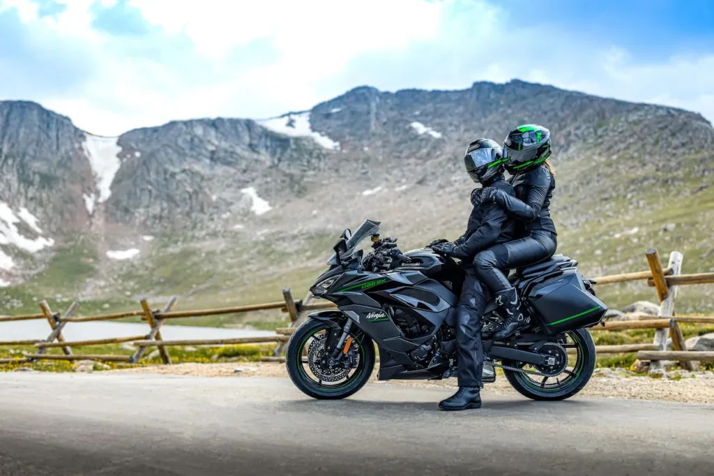 Kawasaki Ninja 1100SX 2025 Sport Touring Bike