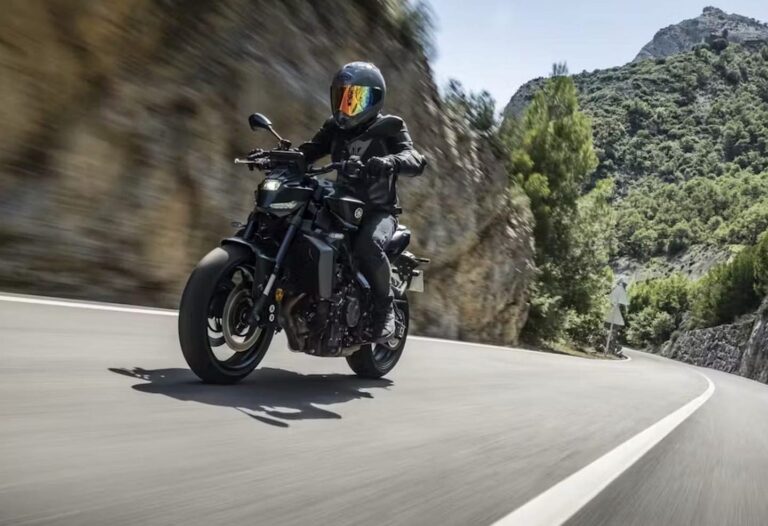 Yamaha-MT-09-Y-AMT-2024
