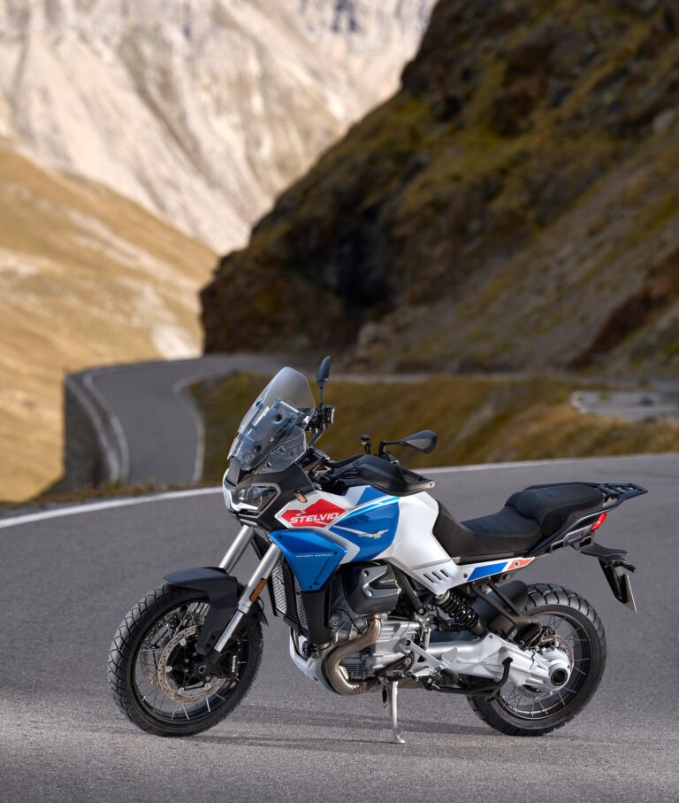 Moto Guzzi Stelvio Duecento-Tributo