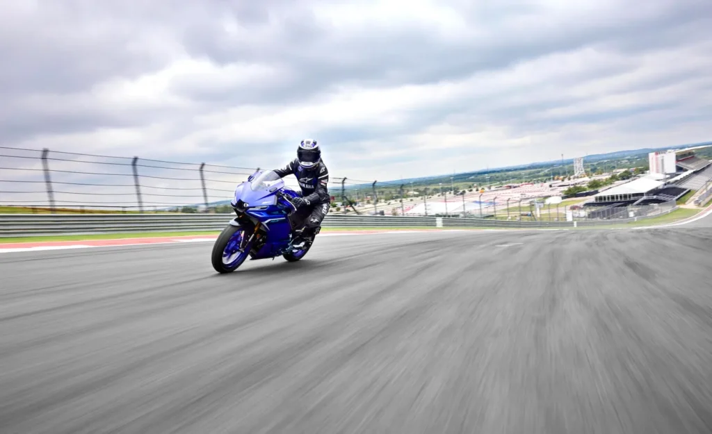 2025 Yamaha R3 YZF-R3 EU Team Racing Blue